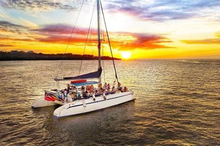 CR Tamarindo Catamaran Tour – Sunset Cruise, Open Bar & Snorkel