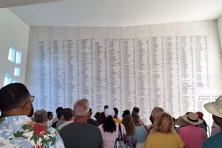 Pearl Harbor Early Access + USS Arizona & Historic Honolulu Tour
