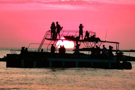 Sunset Catamaran Experience Tamarindo
