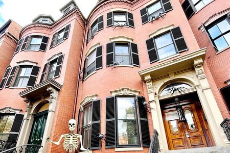 Food Tasting and History Tour of Boston