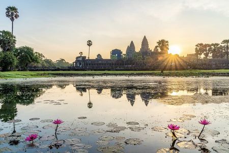 Angkor Wat Sunrise Private Tour