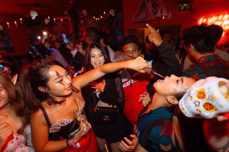 Bangkok Club Crawl (Halloween Special!)