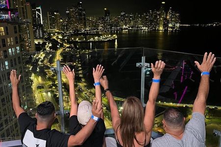 PRIVATE NIGHT TOUR in Ciudad PANAMA + 360° POIN views