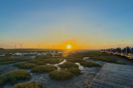 Gaomei Wetlands, Rainbow Village, Miyahara & Zhongshe from Taipei