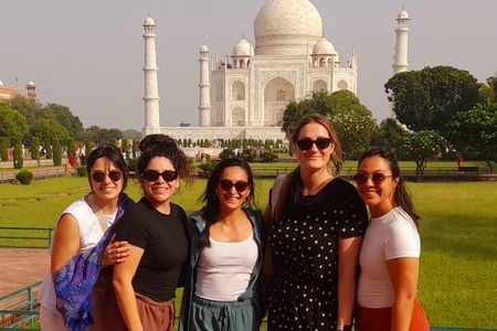 From Delhi: Taj Mahal, Agra Fort & Baby Taj Same Day Tour by Car
