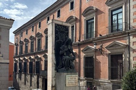 Madrid Civil War Walking Tour with Local Expert