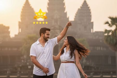 Sunrise at Angkor Wat with Expert Guide & Photographer