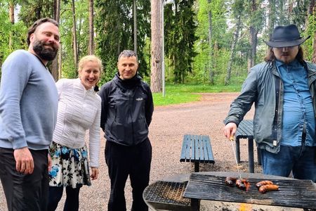 Explore happiest Helsinki: Bike/Ebike: BBQ, Sauna, Forest, &Parks