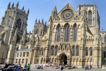 Exterior Tour of York Minster with Group Access