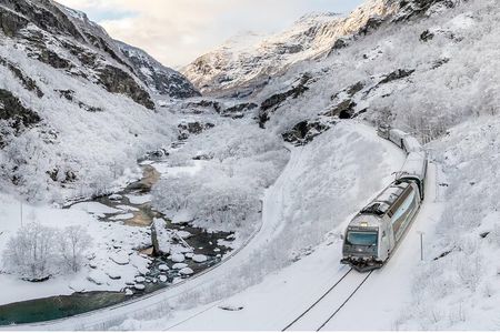 Winter Tour Viking Village, Nærøyfjord Cruise and Flåm Railway