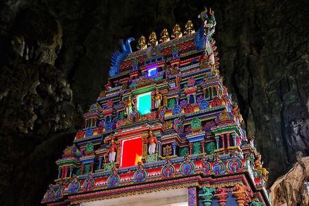 Batu Caves and Sari Experience with Batik Workshop