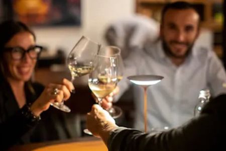 Lecco: Wine Tasting experience (5 wines)