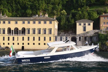 1 hour and 30 minutes Boat Tour