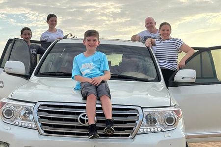 Ras al Khaimah Desert Safari Tour Camel Ride Dinner 