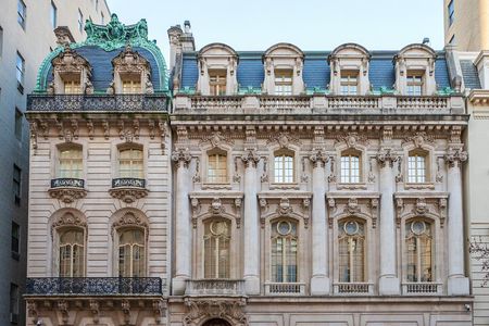 Fifth Avenue Gilded Age Mansions Walking Tour