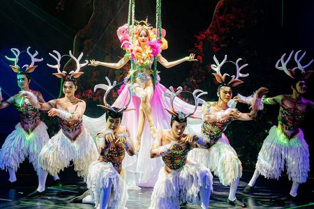 Dazzling Simon Cabaret Experience in Phuket with Hotel Pickup