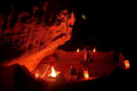 Wadi Rum Trip -full Day Jeep Tour + Cave Experience