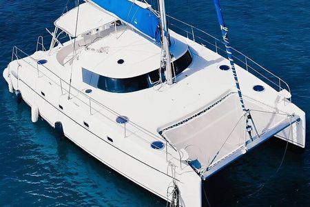 Private Catamaran for groups up to 20 people Lunch and and drinks