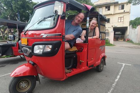 Negombo city tour by Tuk Tuk Hotel Pickup & Guide