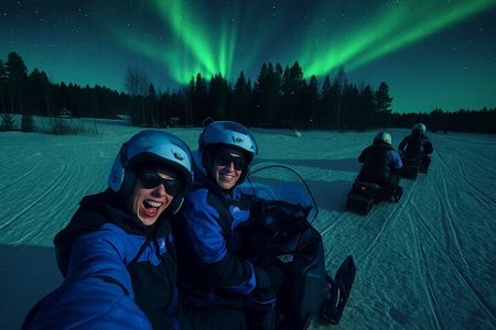 Rovaniemi: Drive New 2025 Snowmobiles - Aurora Adventure