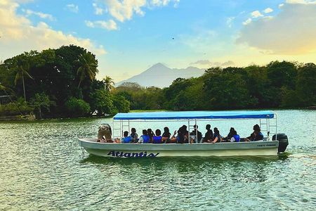 "Islets of Grenada" Boat or Kayak Engine, Tour on the Great Lake