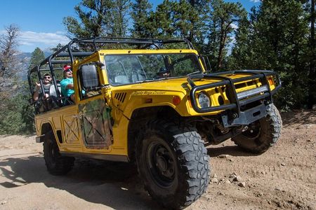 Winter on the Rocks adventure tour with smores