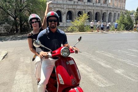 Rome by Vespa: Self-Drive Vespa City Tour (Guided)