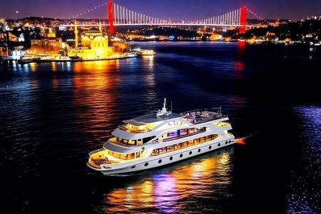  Bosphorus Yacht Cruise with Dinner Live Show and Hotel Pickup