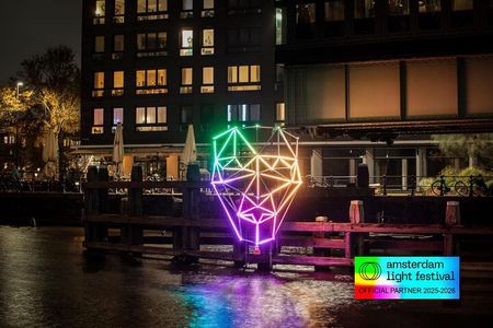 Amsterdam Light Festival Luxury Cruise with Drinks & Bites