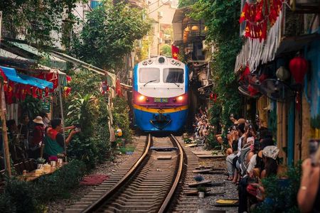 Customizable Private Half Day Tour in Hanoi with Train Street