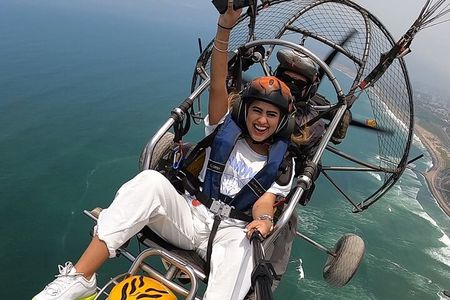 Motorized Paragliding flights on the Costa Verde - Lima