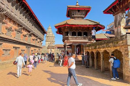Private Day Tour in Kathmandu Valley Rim with Bhaktapur Sightseeing