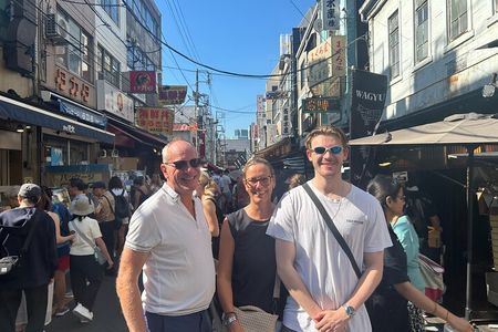 Tokyo Tsukiji Fish Market Food Tour: 15 Stops & Walk Local Street