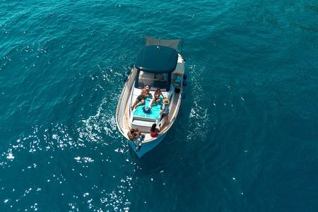 Positano & Amalfi Boat Tour from Sorrento: Swim & Light Lunch