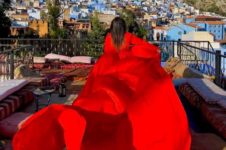 Flying Dress photoshoot in Chefchaouen 