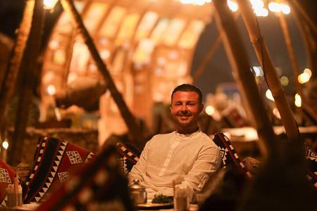 VIP Arabian Night:Luxury Dinner & Show in Giza+Free photographer