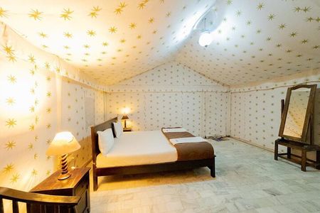 Luxury Camping in the Desert