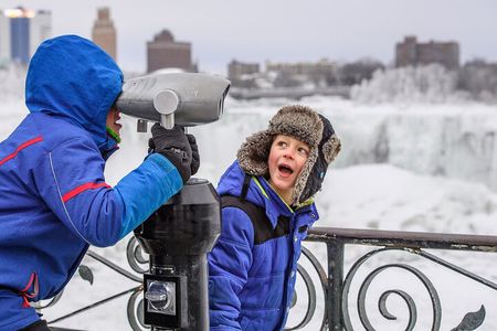 Niagara Winter Wonderland Tour with Attractions and Syrup Taste