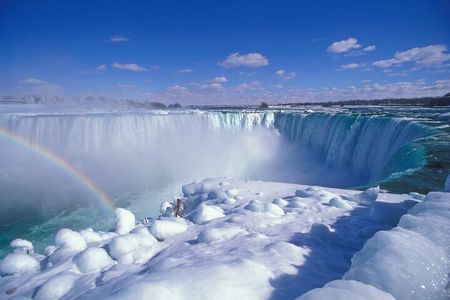 Private Niagara Winter Wonderland Tour w/ 4 stops & Syrup Taste