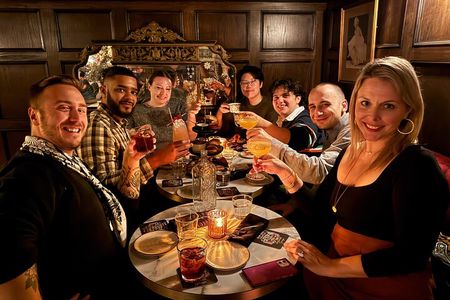 Speakeasy Drinks and Prohibition History Tour NYC