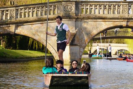 Cambridge Private Punting Tour