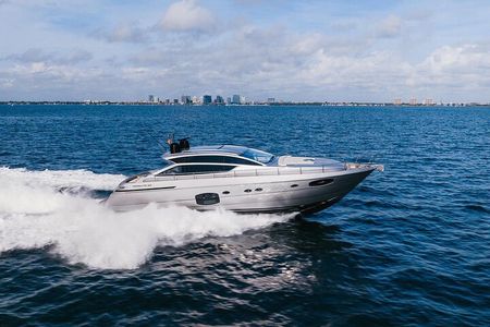 Private Luxury Yacht 68 + 2 Jet Ski Tour For 13 Pax to the Islands