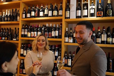 Boutique Wine Tasting in Turin City Center