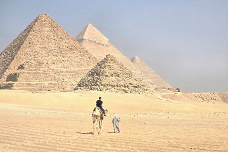 VIP All Inclusive Giza Pyramids Tour with Camel Ride and Lunch