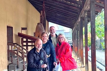 Takayama Jinya & Old Town Private Walking Tour 