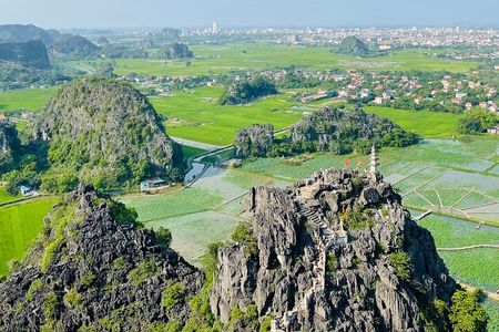 Ninh Binh Adventure: Trang An/Tam Coc Boat Ride & Mua Cave Hike