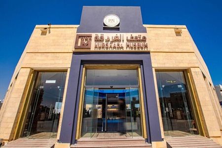 Hurghada Museum & City Tour with Egyptologist and Shopping