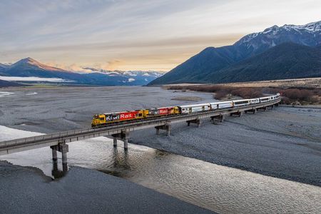 Franz Josef to Christchurch Small-Group Tour W TranzAlpine Train