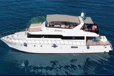Hurghada Private Yacht Charter with Personal Crew