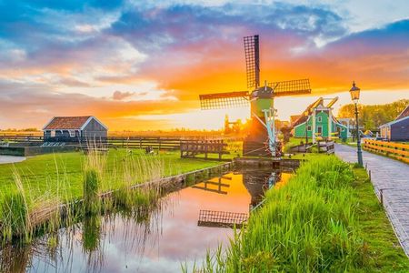 Guided Day Trip - Volendam, Zaanse Schans, Marken & Edam